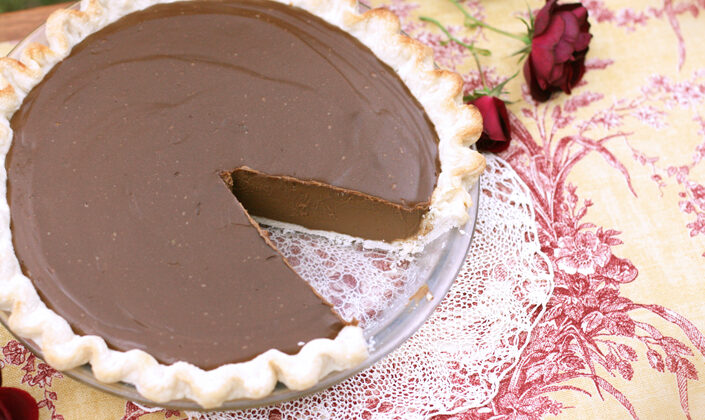 Tarta de Crema de Chocolate con Aguacate y Leche de Coco