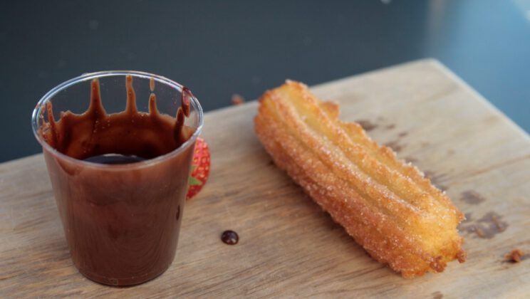 Churros con Chocolate